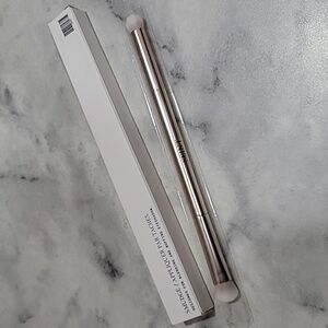 NEW Seint Beauty smudge double sided brush